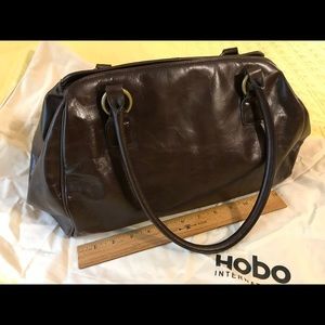 Stylish and roomy leather Hobo shoulder bag